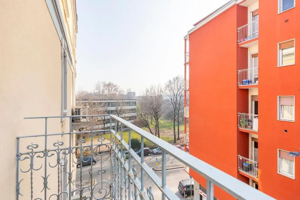 Modern Apartment In Milano Centrale Next To Metro M5 - Sarca 73