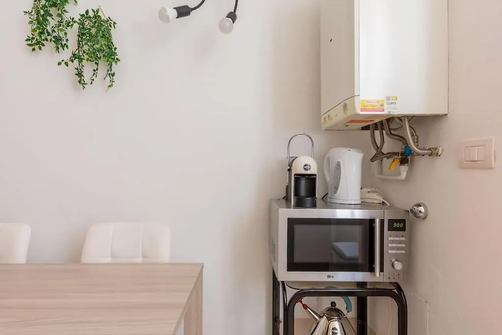 Modern Apartment In Milano Centrale Next To Metro M5 - Sarca 73 Italy